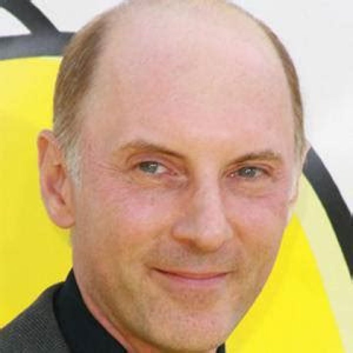 Dan Castellaneta (Voice Actor) - Age, Birthday, Bio, Facts, Family, Net Worth, Height & More