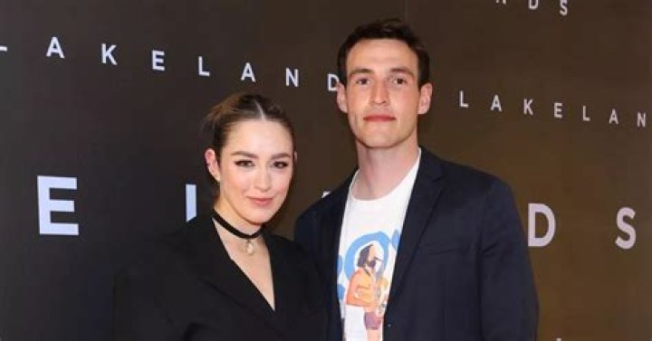 Danielle Galligan (TV Actress) - Age, Birthday, Bio, Facts, Family, Net Worth, Height & More