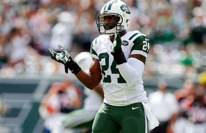 Darrelle Revis Announces Retirement From NFL