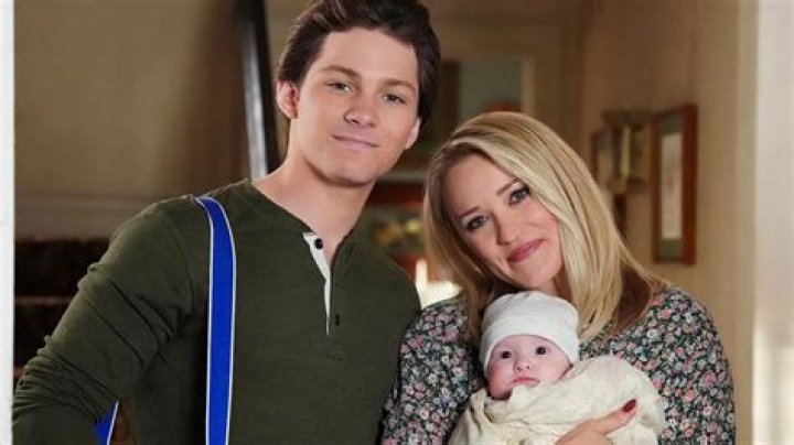 ¿De qué etnia es Kelsey Chow? – Celebrity.fm