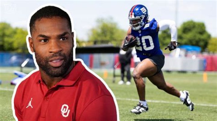 DeMarco Murray (Football Player) - Age, Birthday, Bio, Facts, Family, Net Worth, Height & More