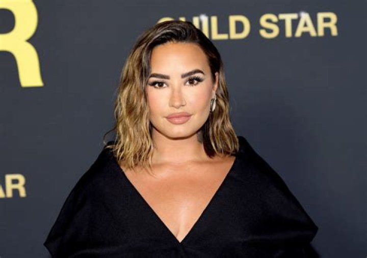 Demi Lovato’s Apparent Overdose Happened One Day After Amy Winehouse’s Death Anniversary, and Their Stories Are Eerily Similar