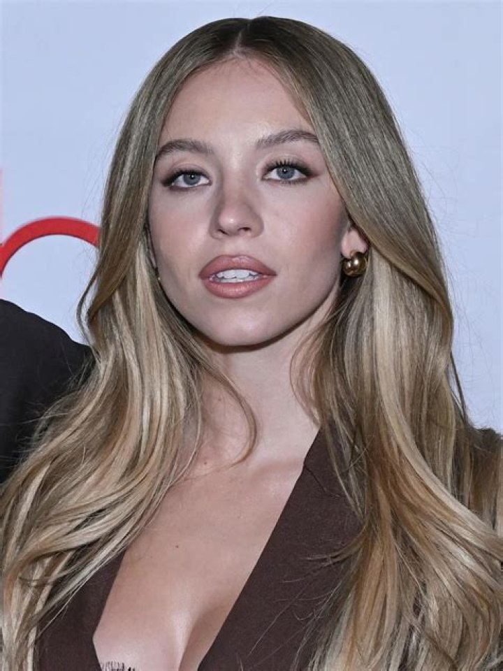 Did Sydney Sweeney go to college? – Celebrity.fm – #1 Official Stars, Business & People Network, Wiki, Success story, Biography & Quotes
