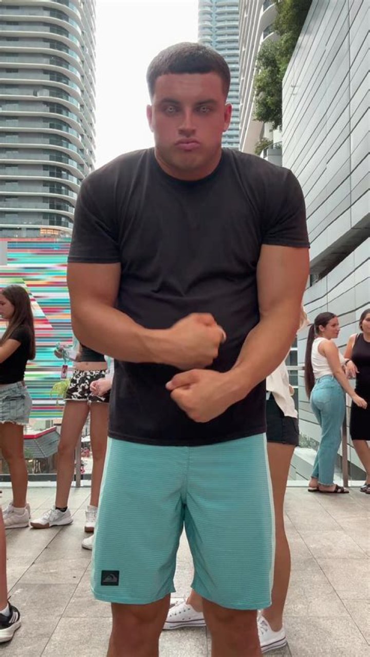 Dillon Latham (TikTok Star) - Age, Birthday, Bio, Facts, Family, Net Worth, Height & More