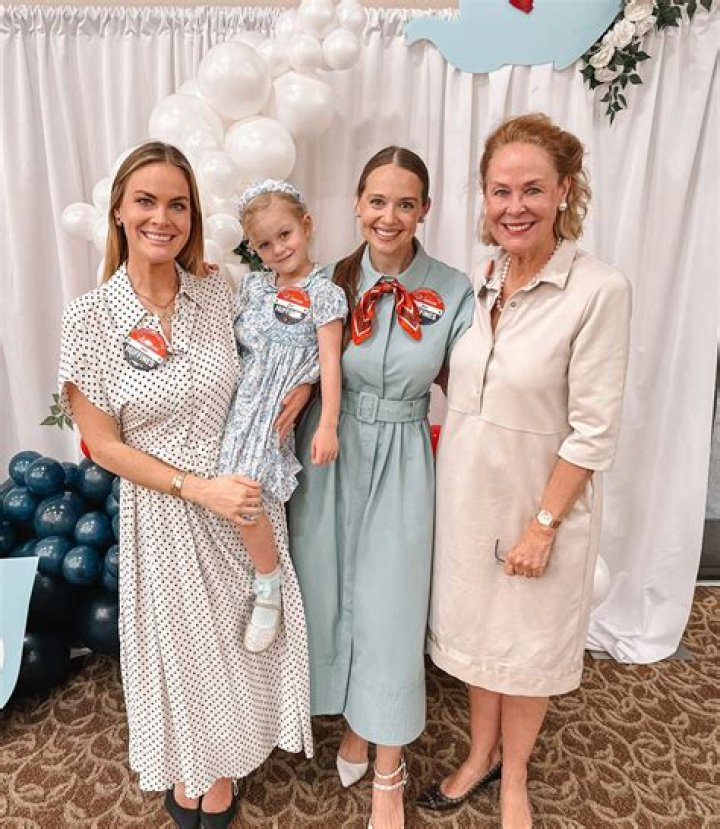 Don Huffines Biography, Age, Height, Wife, Net Worth, Family