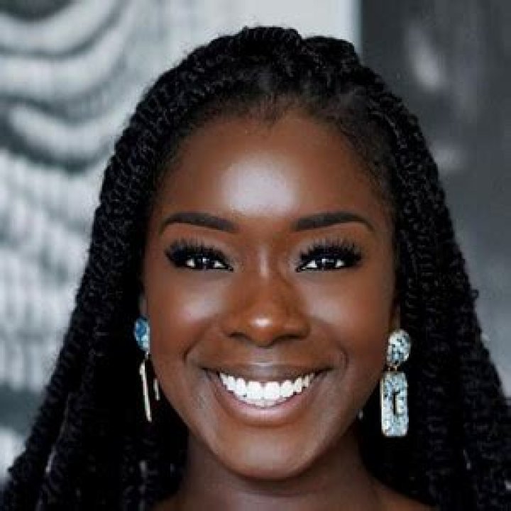 Dr. Marie Lahai (Instagram Star) - Age, Birthday, Bio, Facts, Family, Net Worth, Height & More