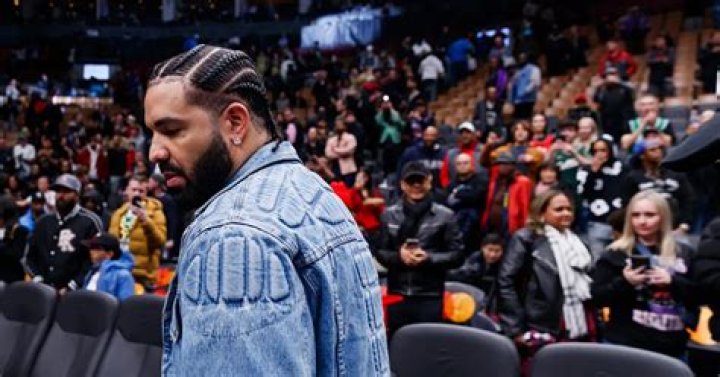 Drake Seems To Wave The White Flag With New Instagram Story Post