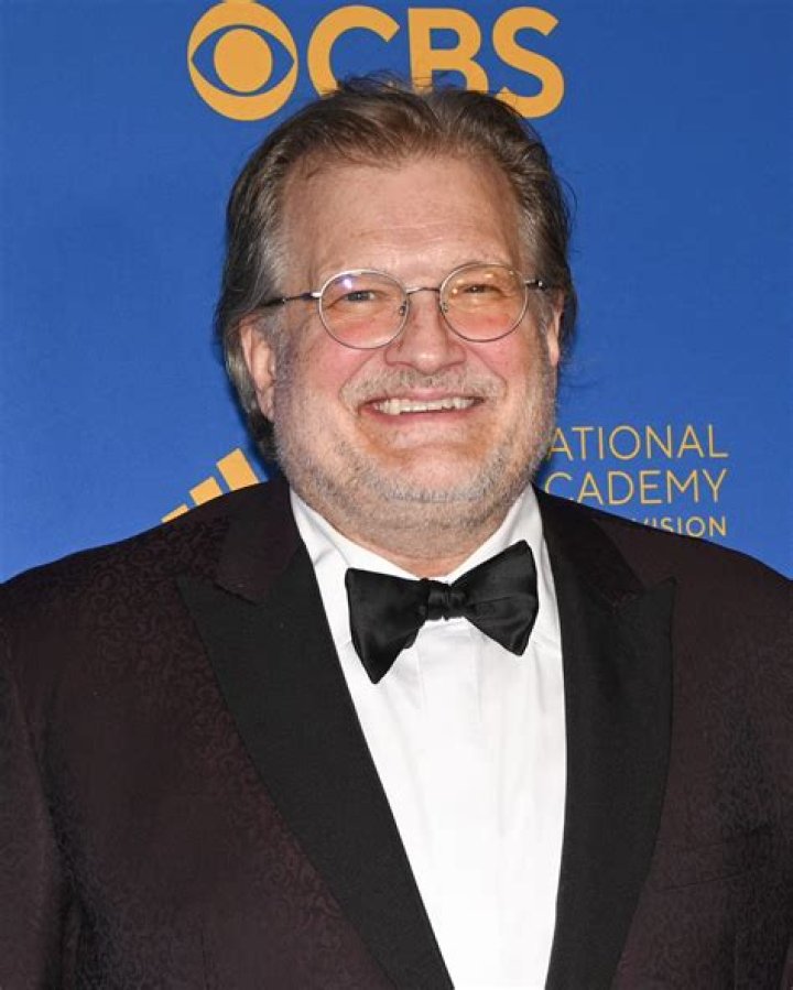 Drew Carey Bio & Wiki: Net Worth, Age, Height & Weight