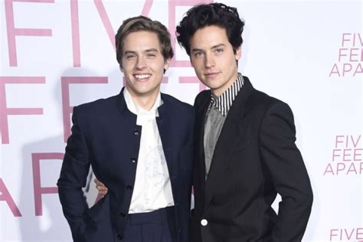 Dropping Hints? Lili Reinhart Deletes ‘Love Poem’ She Wrote for Ex Cole Sprouse’s Birthday