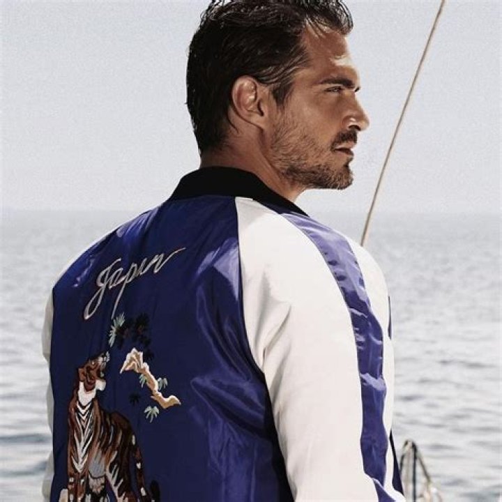 Dusan Susnjar (Model) - Age, Birthday, Bio, Facts, Family, Net Worth, Height & More