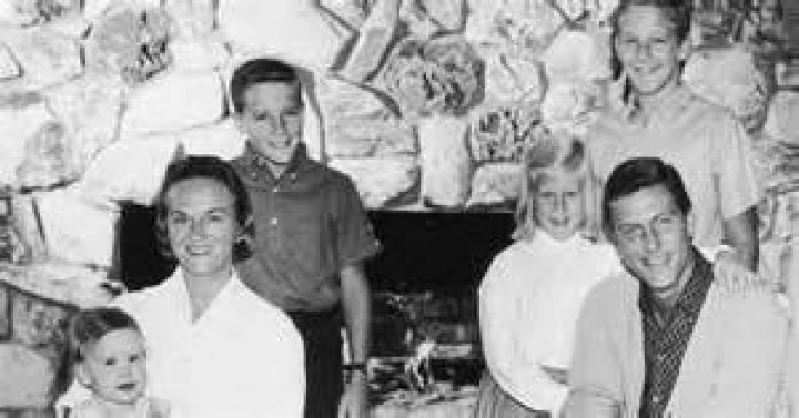 Dyke Johnson Biography, Age, Height, Wife, Net Worth, Family