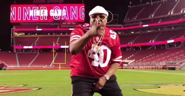 E-40 Reps San Francisco 49ers In Passionate Homage "Niner Gang"