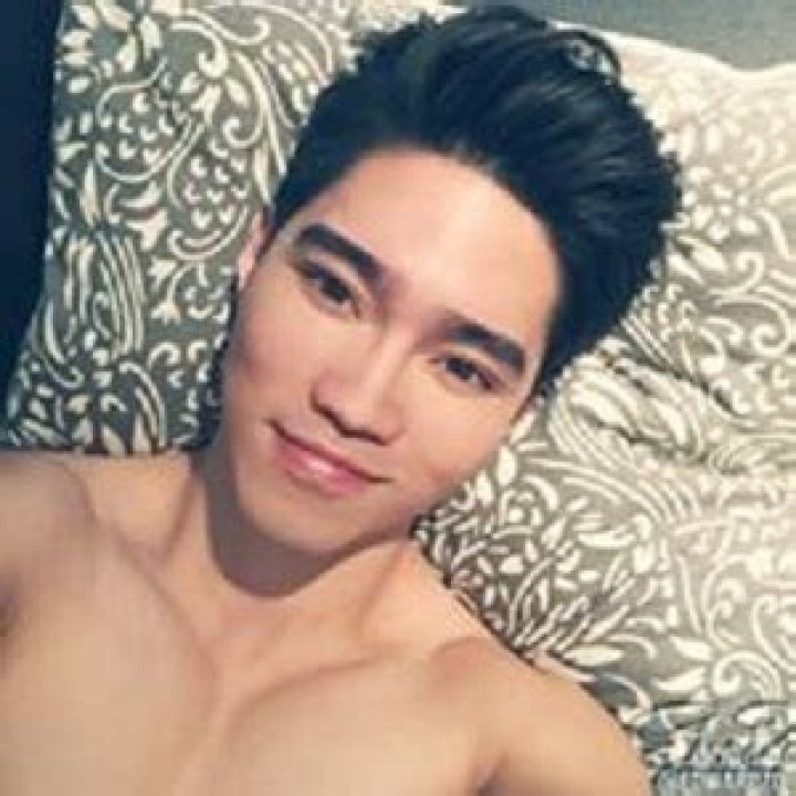 Edward Zo Age - Bio, Wiki, Height, Net Worth, Relationship (2023)