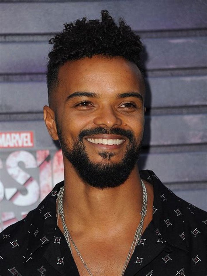 Eka Darville