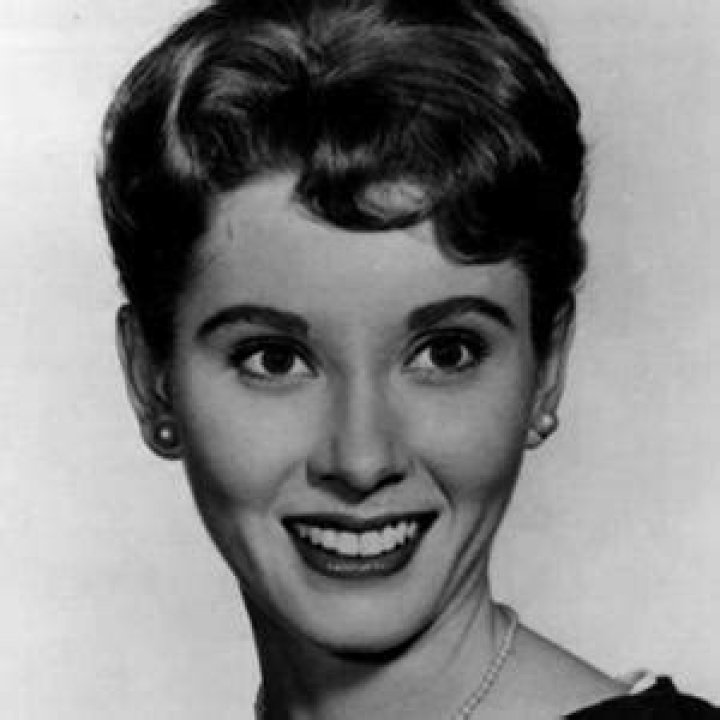 Elinor Donahue (TV Actress) - Age, Birthday, Bio, Facts, Family, Net Worth, Height & More