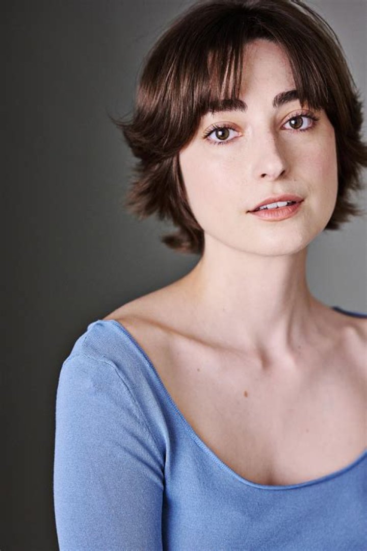 Ellise Chappell – Celebsgraphy