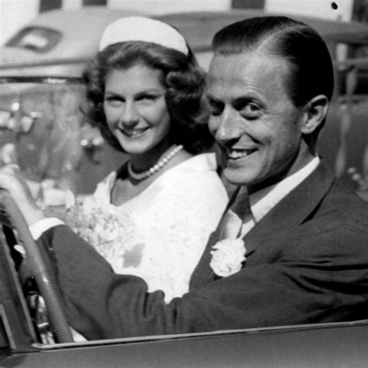 Fiona Campbell-Walter Biography, Age, Height, Wife, Net Worth and Family