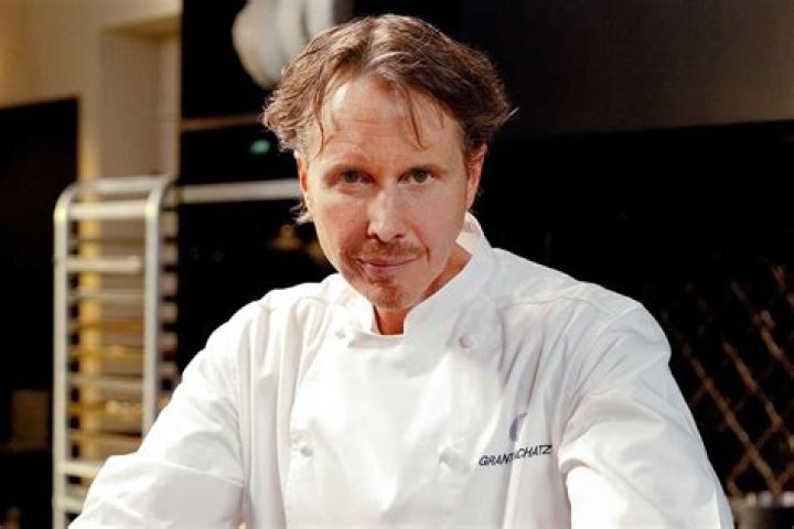 Grant Achatz (Chef) - Age, Birthday, Bio, Facts, Family, Net Worth, Height & More