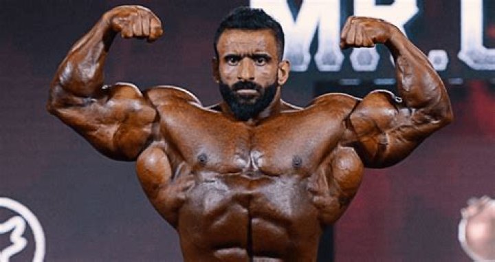 Hadi Tabatabaei Biography, Age, Height, Wife, Net Worth, Family