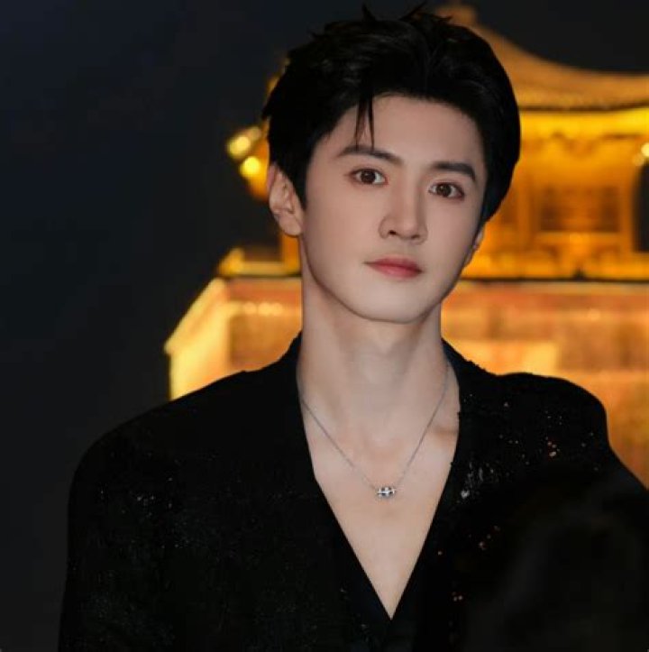 Hao Shuai Biography, Age, Height, Net Worth, Family