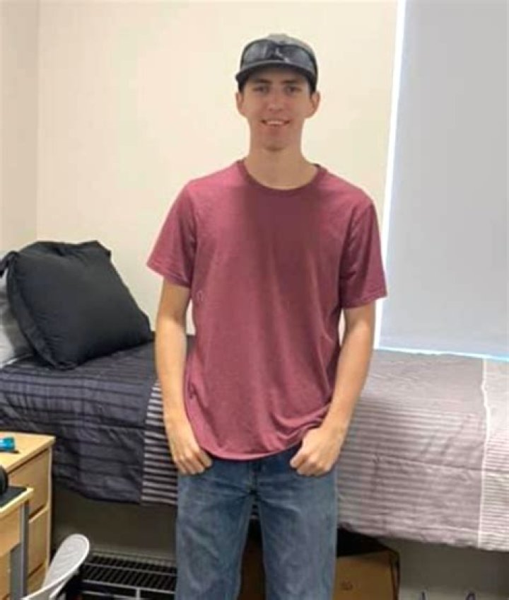 Henry Benjamin Robison Biography, Age, Height, Husband, Net Worth, Family