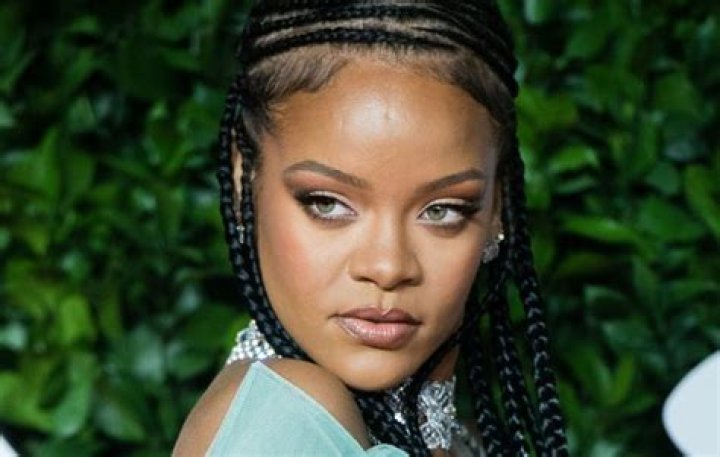 Here's Every Rihanna Song To Go Platinum So Far
