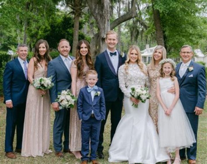 Hillary Vaughn Wiki, Biography, Age, Husband, Parents, Education, Height, Weight, Net Worth & More