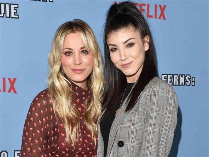 Hitting the Big Apple! Kaley Cuoco Goes Shopping With Her Sister Briana in New York City: See Photos