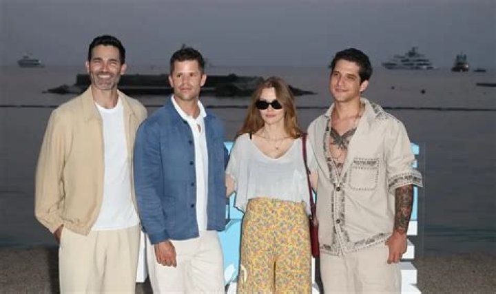 Holland Roden Biography, Age, Height, Husband, Net Worth, Family