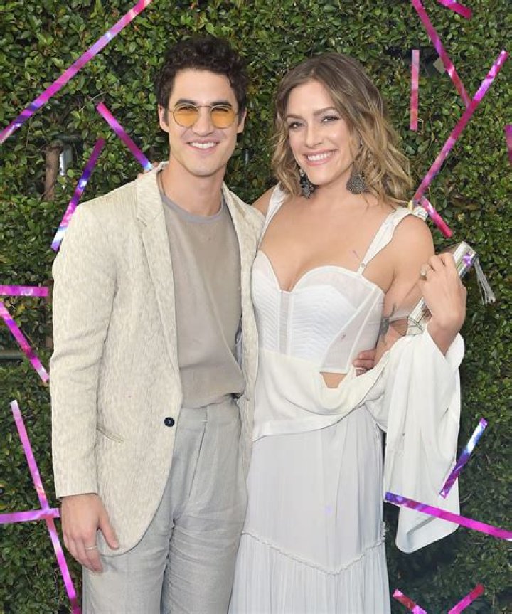 How did Darren Criss meet Mia Swier?