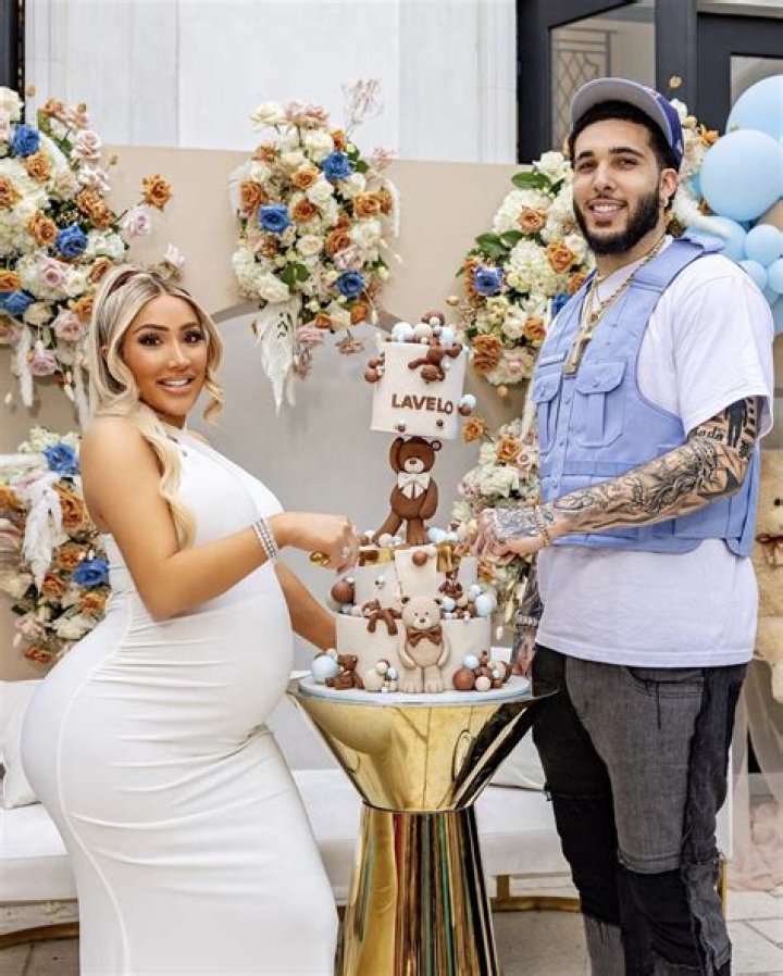 How much is Nikki Baby family worth?