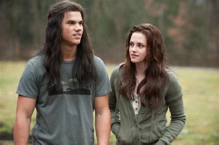 How old was Taylor Lautner in Twilight New Moon?