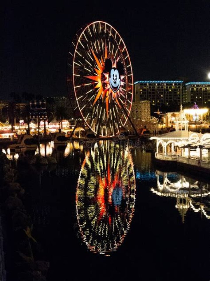 How scary is Mickey’s Fun wheel?