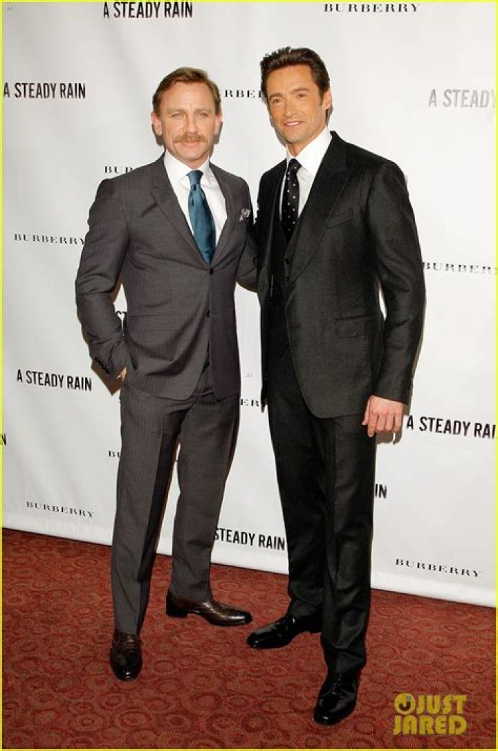 How tall is Daniel Craig