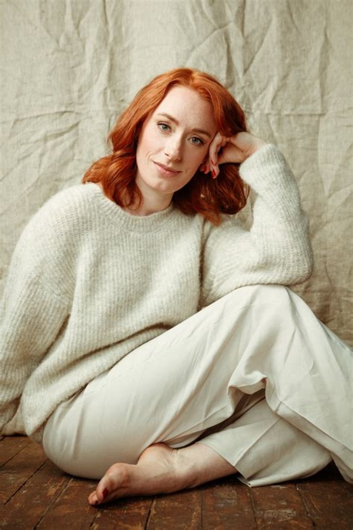 How tall is Hannah James