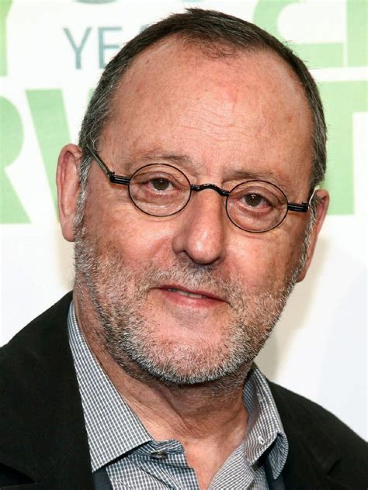 How tall is Jean Reno