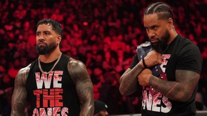 How tall is Jimmy Uso
