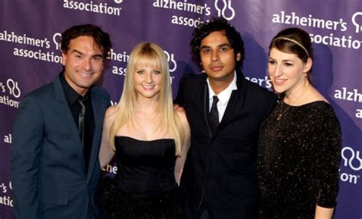 How tall is Johnny Galecki