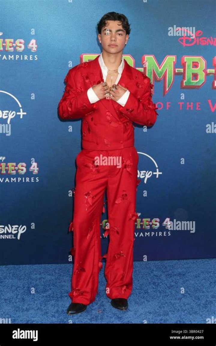 How tall is Mischa Barton - Page 2