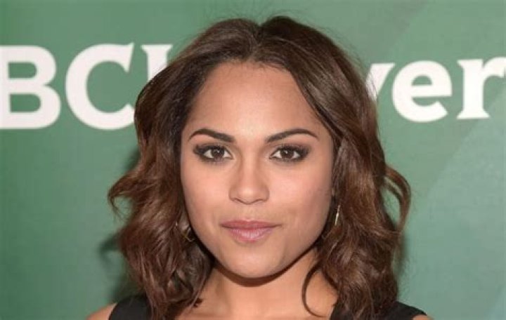 How tall is Monica Raymund