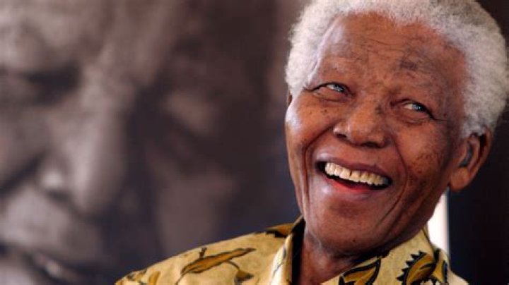 How tall is Nelson Mandela