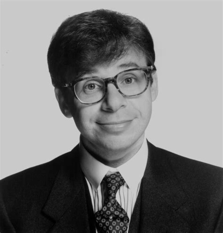 How tall is Rick Moranis
