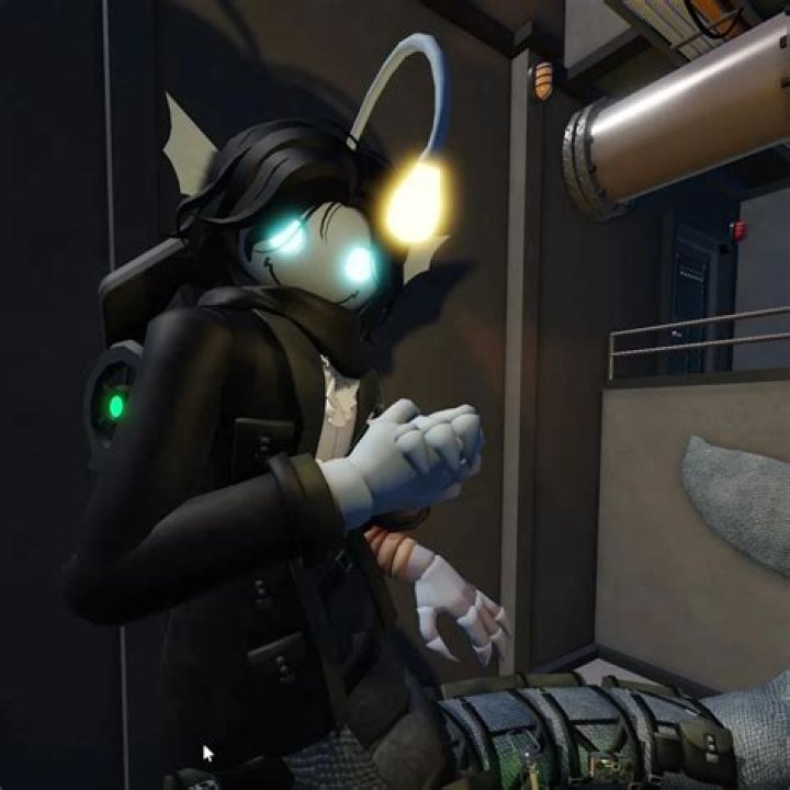 How tall is Sebastian De Souza