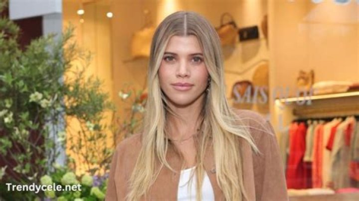 How tall is Sofia Richie