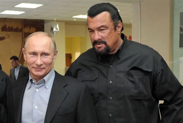 How tall is Steven Seagal