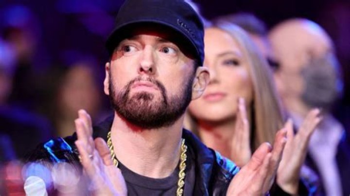 Hur gammal är Eminem nu?