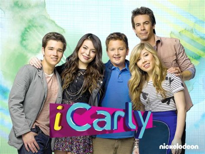 Í hvaða þætti af iCarly byrja Sam og Freddie að deita? – Celebrity.fm - #1 Opinberar stjörnur, viðskipta