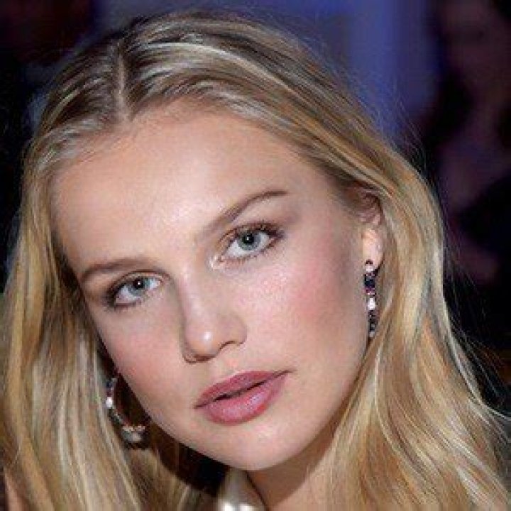 Ida Lundgren (Model) - Age, Birthday, Bio, Facts, Family, Net Worth, Height & More