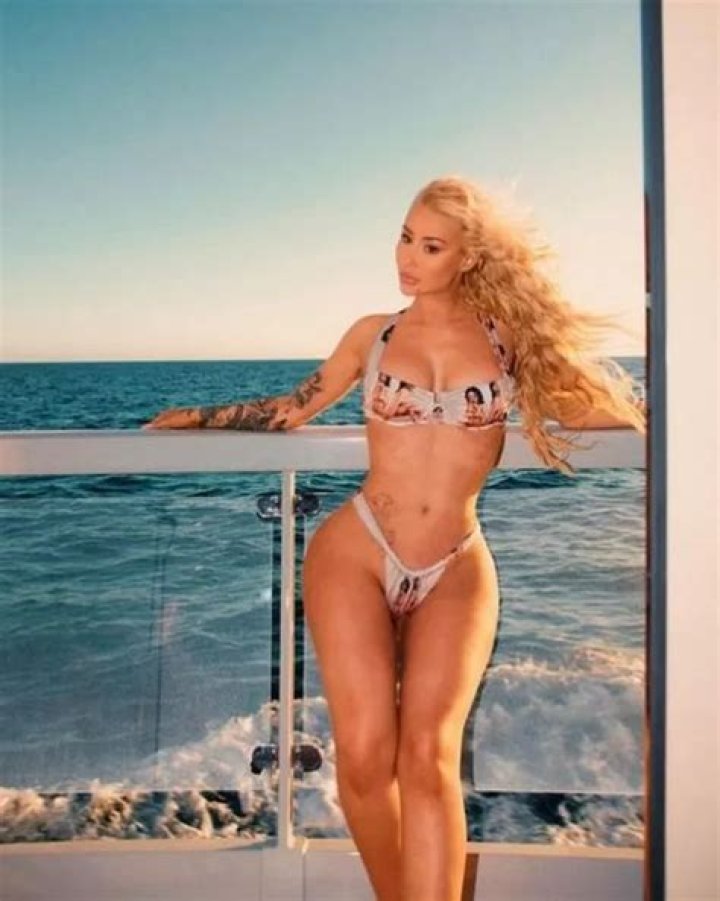 Iggy Azalea’s Curves Are out of This World — and Fans Are Super Confused!