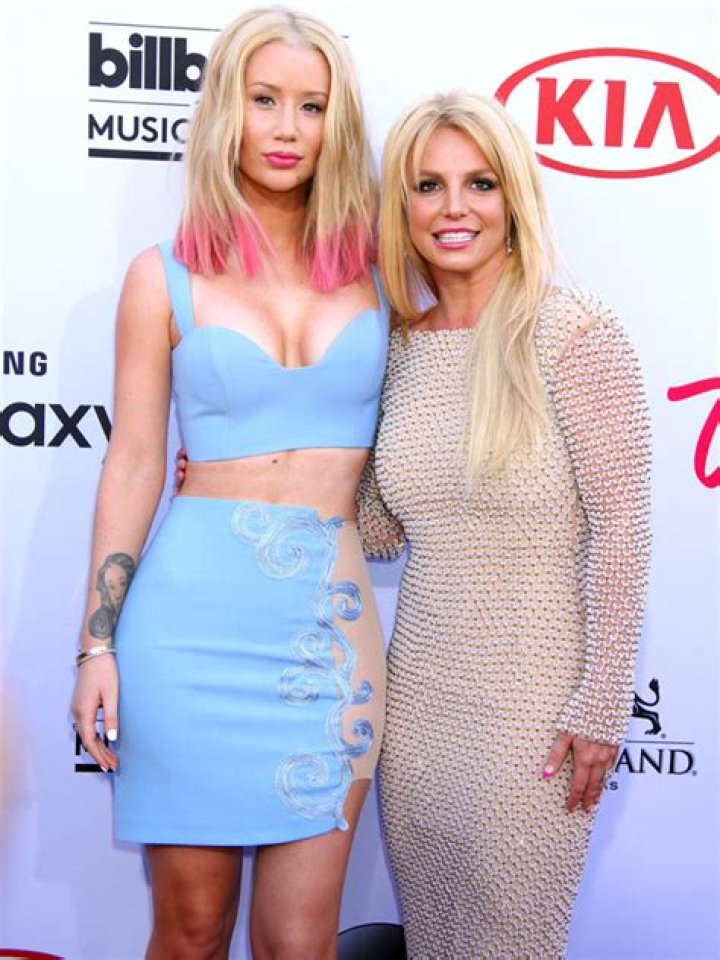 Iggy Azalea Shades Britney Spears Over Lacklustre "Pretty Girls" Single